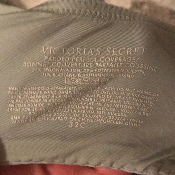 victoria secret bra bundle - Picture 3 of 3